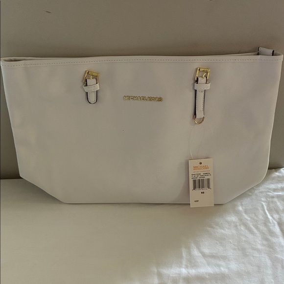 White fashion purse - Picture 1 of 6